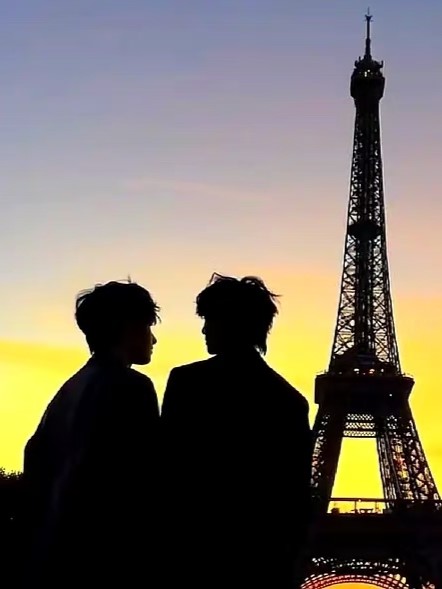 Paris Homepage
